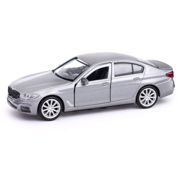 Машина металл BMW 5-ER Sedan M-Sport 12 см, (откр. двери, багаж, сер,)в коробке 2