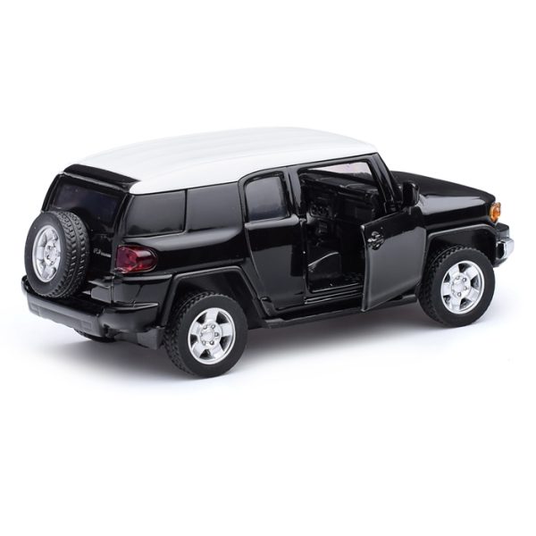 Машина металл. 1:43 Toyota FJ Cruiser, откр.двери, черный, 12см 3