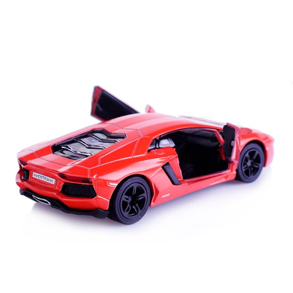 Модель Lamborghini Aventador LP 700-4 мет., инерц. модель машины 1:38 7